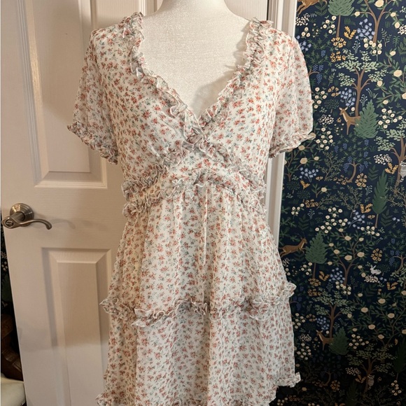 Trixxi Dresses & Skirts - Trixxi Pink Floral Ruffle Mini Dress